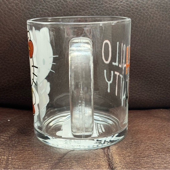 Hello Kitty in Candy Corn Dress 17.5oz Glass Halloween Mug - Picture 2 of 5